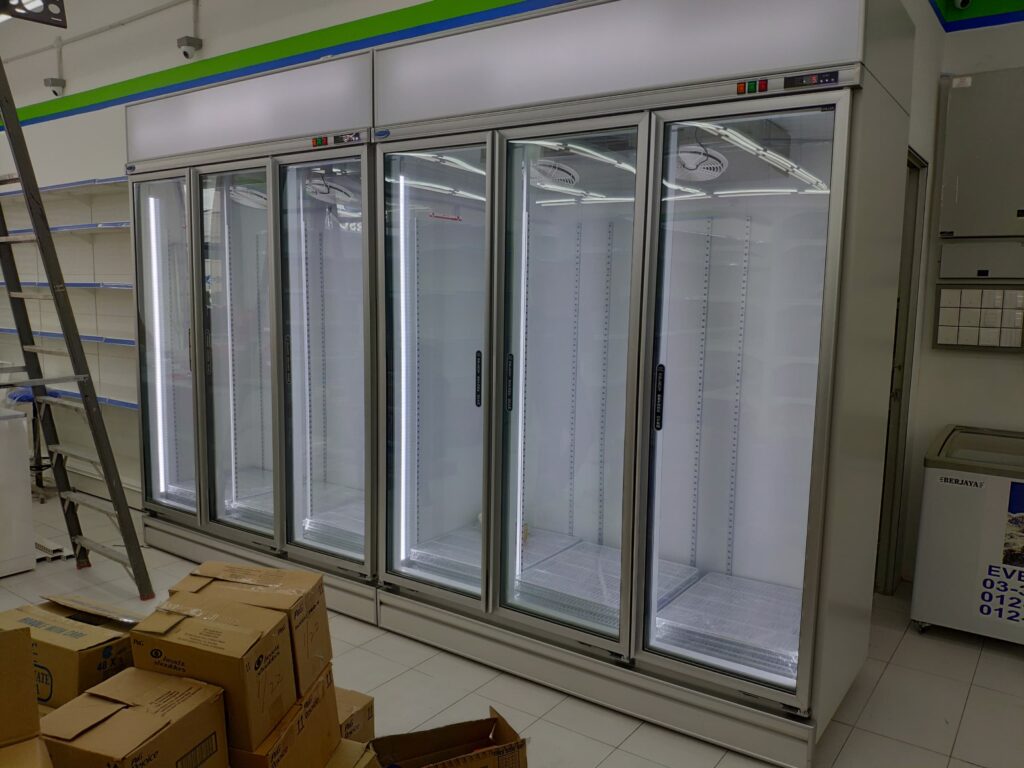 XXL Glass Door Display Fridge